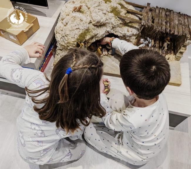 Tessa y Leo belén de 2023