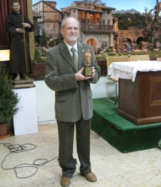 Jesus Ruano con el trofeo