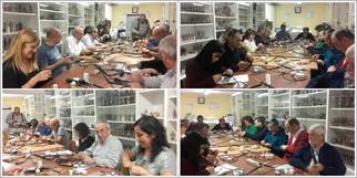 El grupo del jueves (i) y el del sábado (d)